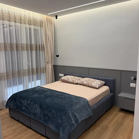 Modern Cozy Apartmant In Apartman