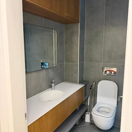 Modern Cozy Apartmant In Apartmán Tirana